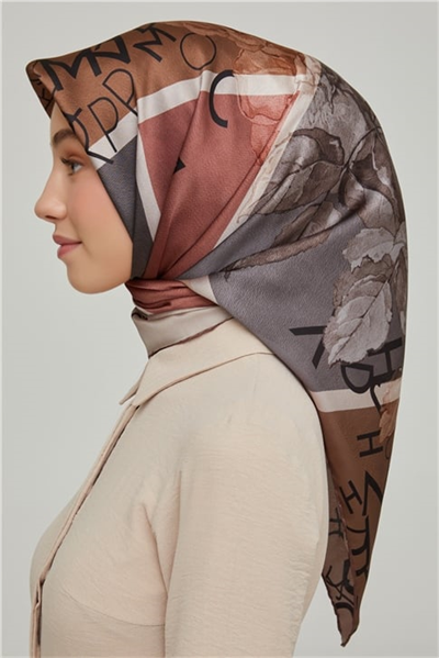 Armine Sura İpek Eşarp 21Ka8637 07