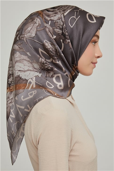 Armine Sura İpek Eşarp 21Ka8637 19