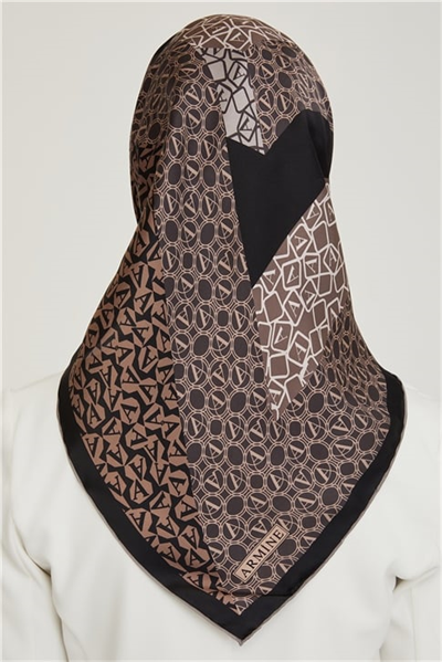 Armine Sura İpek Eşarp 21Ka8638 06