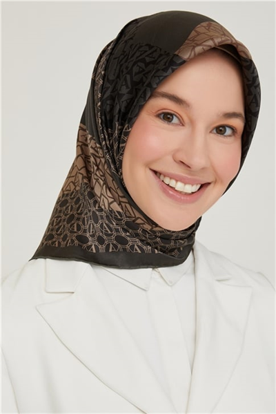 Armine Sura İpek Eşarp 21Ka8638 10