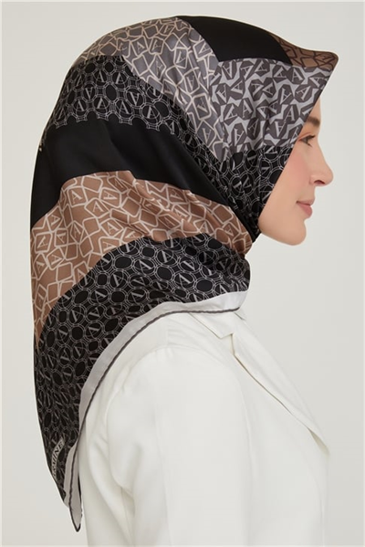 Armine Sura İpek Eşarp 21Ka8638 34