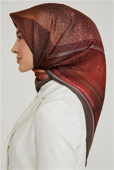 Armine Sura İpek Eşarp 21Ka8639 05