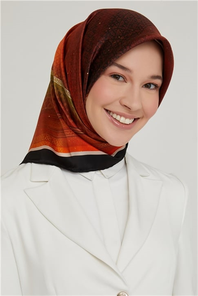 Armine Sura İpek Eşarp 21Ka8639 08