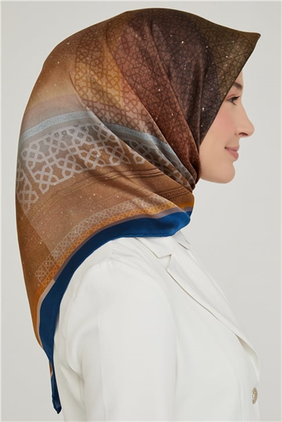 Armine Sura İpek Eşarp 21Ka8639 31