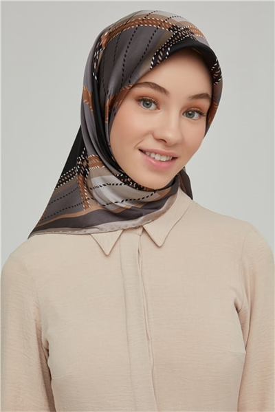 Armine Sura İpek Eşarp 21Ka8640 04