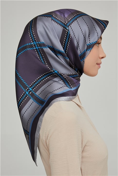 Armine Sura İpek Eşarp 21Ka8640 08