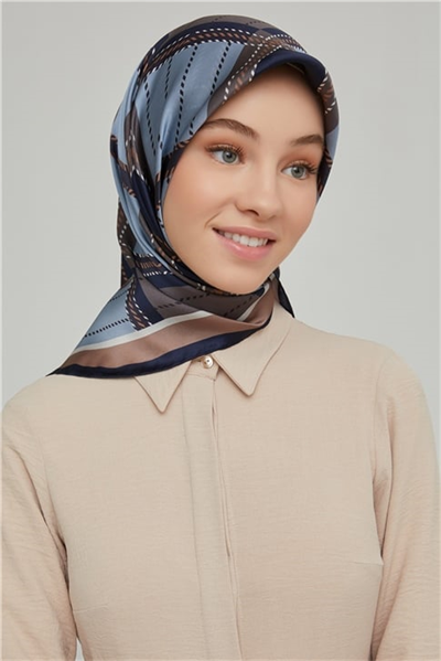 Armine Sura İpek Eşarp 21Ka8640 11