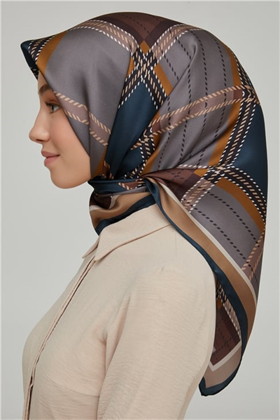 Armine Sura İpek Eşarp 21Ka8640 39