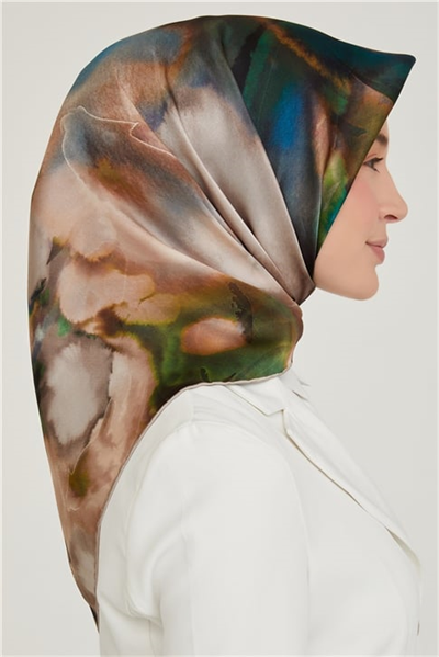 Armine Sura İpek Eşarp 21Ka8641 04