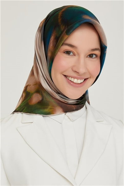 Armine Sura İpek Eşarp 21Ka8641 04
