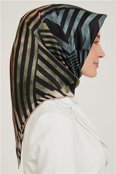 Armine Sura İpek Eşarp 21Ka8642 04