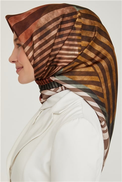 Armine Sura İpek Eşarp 21Ka8642 07