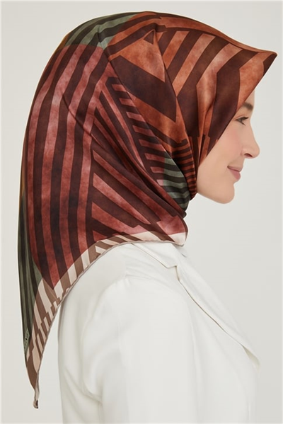 Armine Sura İpek Eşarp 21Ka8642 07
