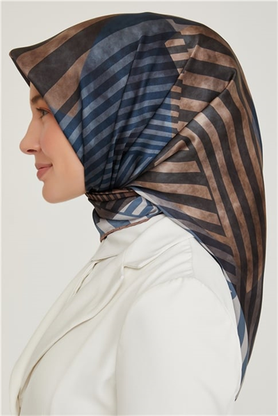 Armine Sura İpek Eşarp 21Ka8642 09
