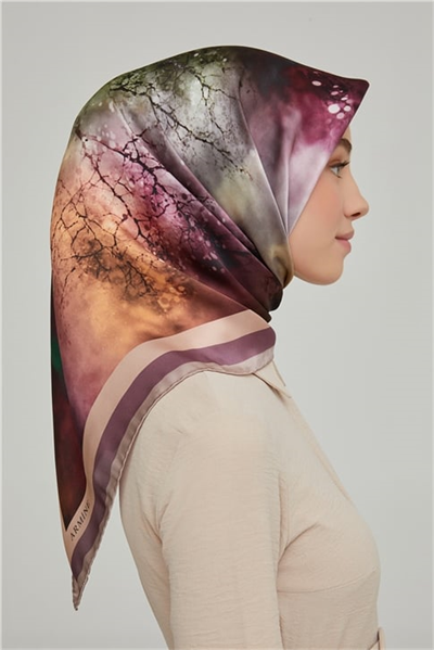 Armine Sura İpek Eşarp 21Ka8643 02