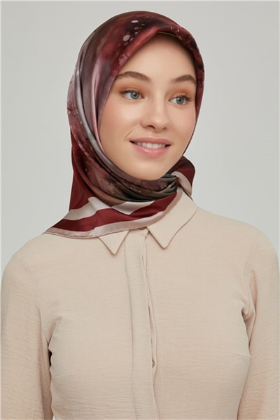 Armine Sura İpek Eşarp 21Ka8643 06