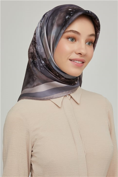 Armine Sura İpek Eşarp 21Ka8643 09