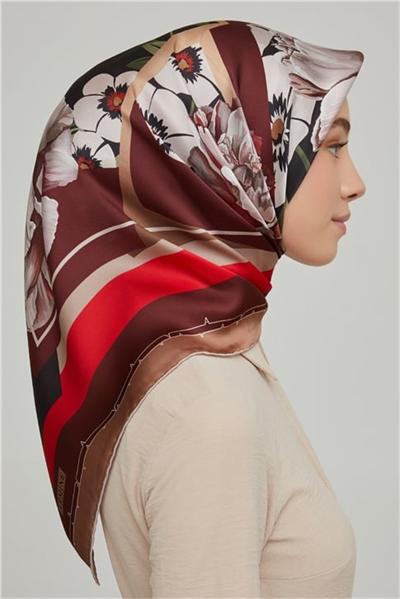 Armine Sura İpek Eşarp 21Ka8644 02