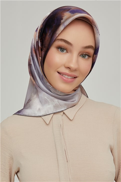 Armine Sura İpek Eşarp 21Ka8645 07