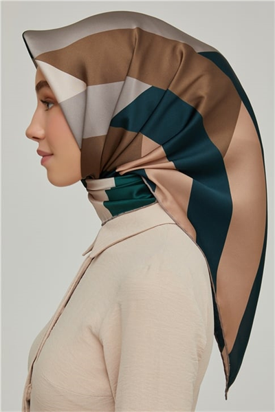 Armine Sura İpek Eşarp 21Ka8646 02