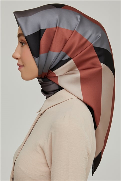 Armine Sura İpek Eşarp 21Ka8646 38