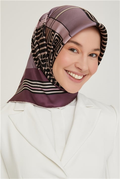 Armine Sura İpek Eşarp 21Ka8647 03