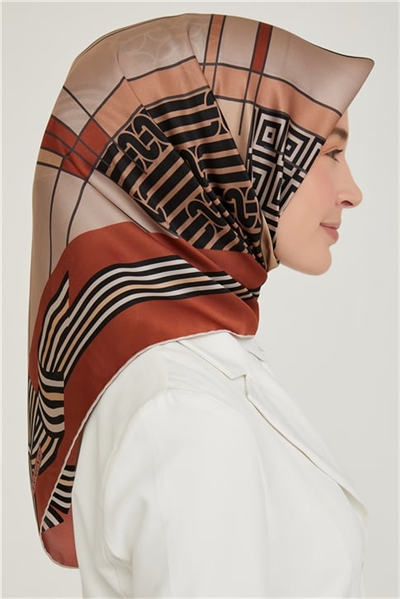 Armine Sura İpek Eşarp 21Ka8647 05