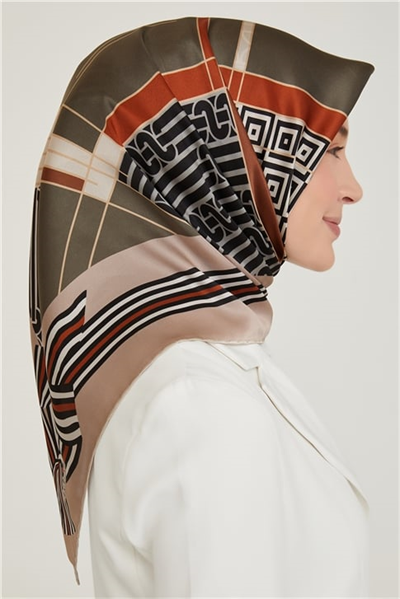 Armine Sura İpek Eşarp 21Ka8647 33