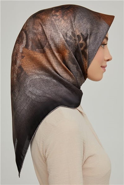 Armine Sura İpek Eşarp 21Ka8648 10