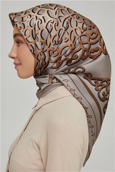 Armine Sura İpek Eşarp 21Ka8650 07