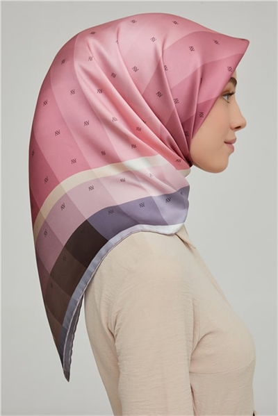 Armine Sura İpek Eşarp 21Ka8652 40