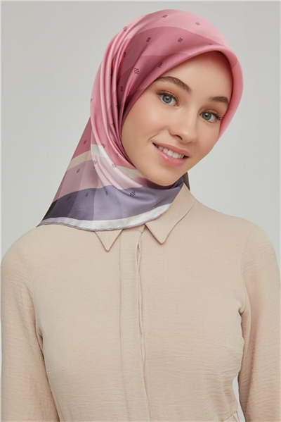 Armine Sura İpek Eşarp 21Ka8652 40