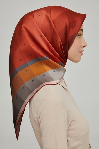 Armine Sura İpek Eşarp 21Ka8652 81