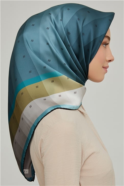 Armine Sura İpek Eşarp 21Ka8652 86