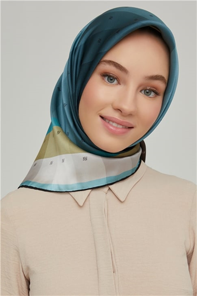 Armine Sura İpek Eşarp 21Ka8652 86