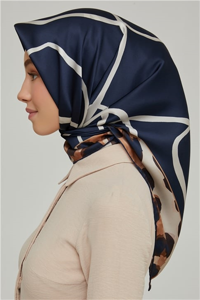 Armine Sura İpek Eşarp 21Ka8653 21