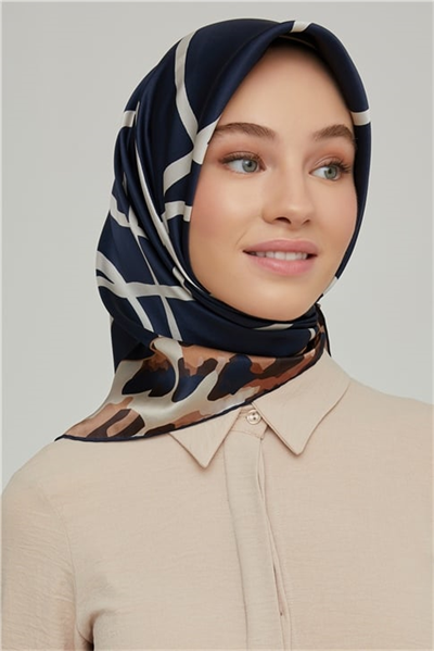 Armine Sura İpek Eşarp 21Ka8653 21