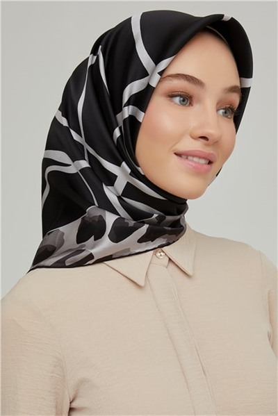 Armine Sura İpek Eşarp 21Ka8653 22