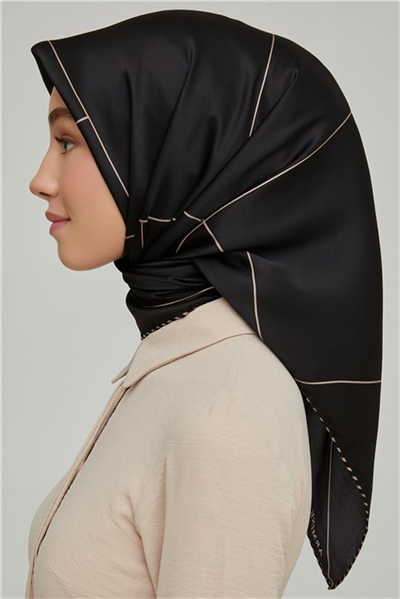 Armine Sura İpek Eşarp 21Ka8655 01