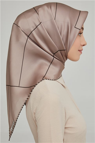 Armine Sura İpek Eşarp 21Ka8655 39