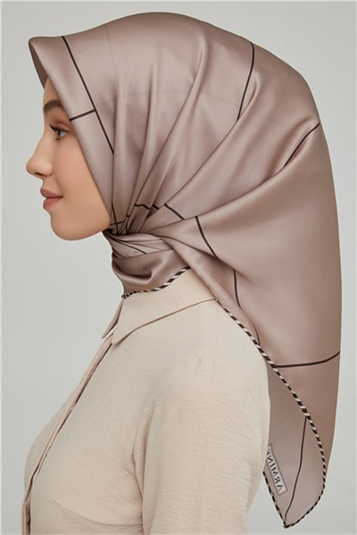 Armine Sura İpek Eşarp 21Ka8655 39
