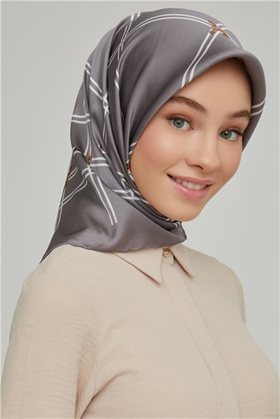 Armine Sura İpek Eşarp 21Ka8656 03