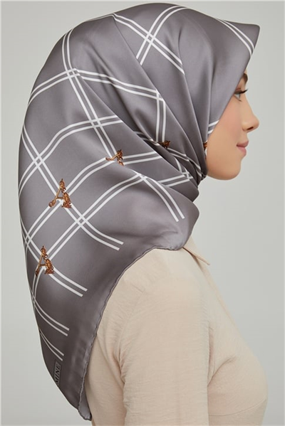 Armine Sura İpek Eşarp 21Ka8656 03