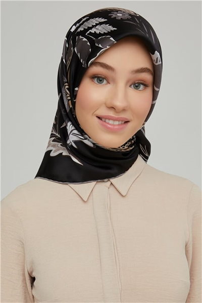 Armine Sura İpek Eşarp 21Ka8657 36