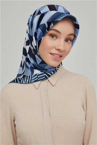 Armine Sura İpek Eşarp 21Ka8658 05