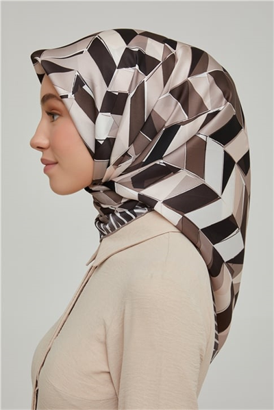 Armine Sura İpek Eşarp 21Ka8658 07