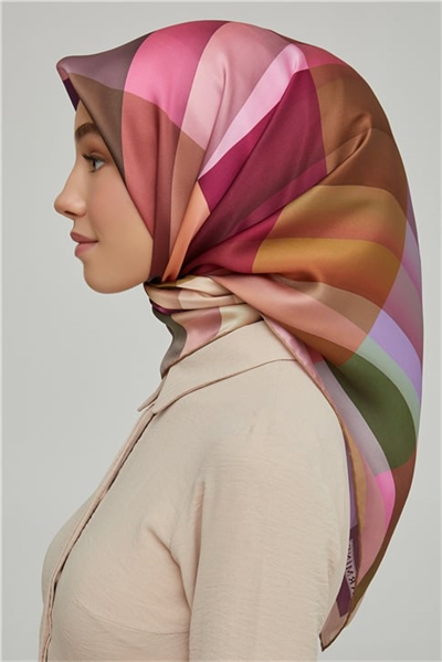 Armine Sura İpek Eşarp 21Ka8659 34