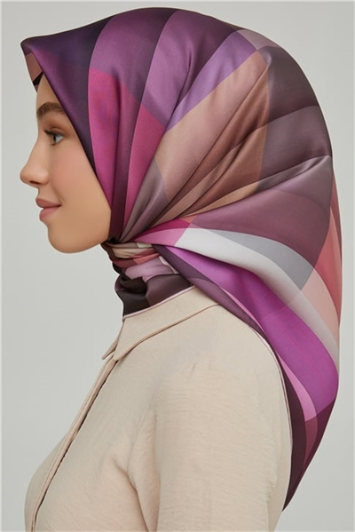 Armine Sura İpek Eşarp 21Ka8659 39