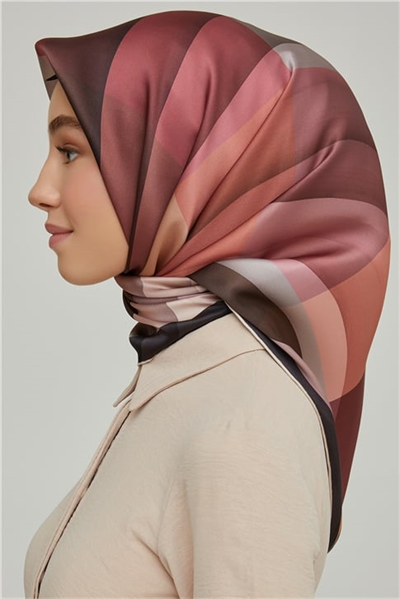 Armine Sura İpek Eşarp 21Ka8659 41