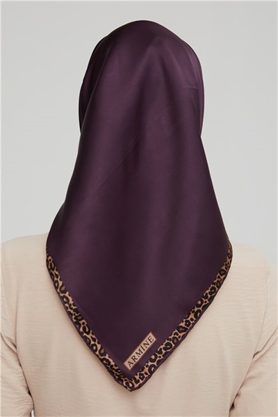 Armine Sura İpek Eşarp 21Ka8660 04